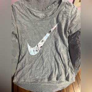 Women nike shirt